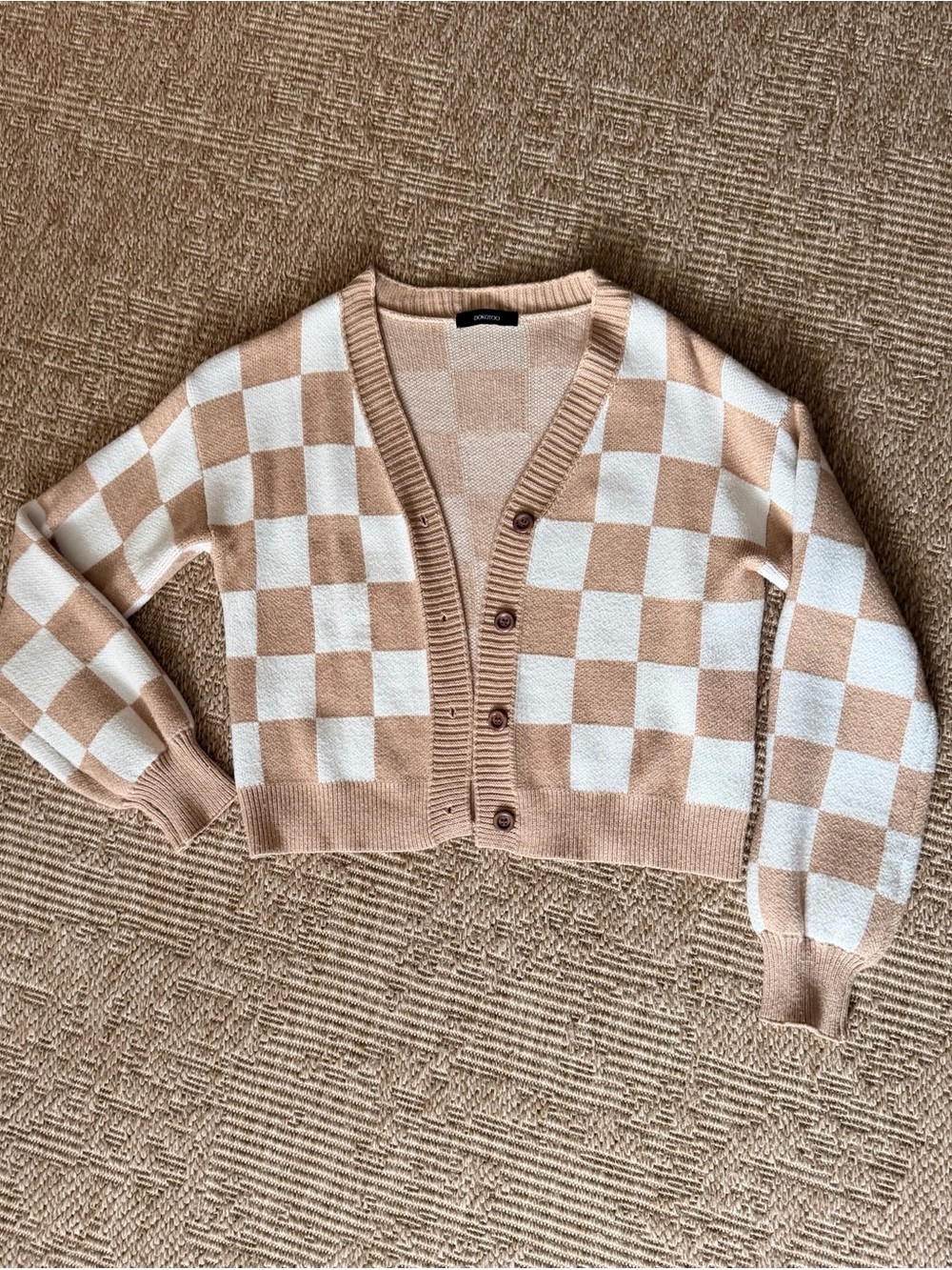 Checkerboard Cropped Cardigan Sweater - Beige & White